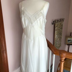 Vintage nightgown/slip by Mary Barron
